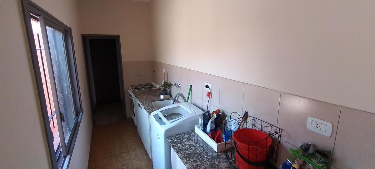 Foto de Casa 4 Amb con cochera - Lomas Del Mirador, imagen 5