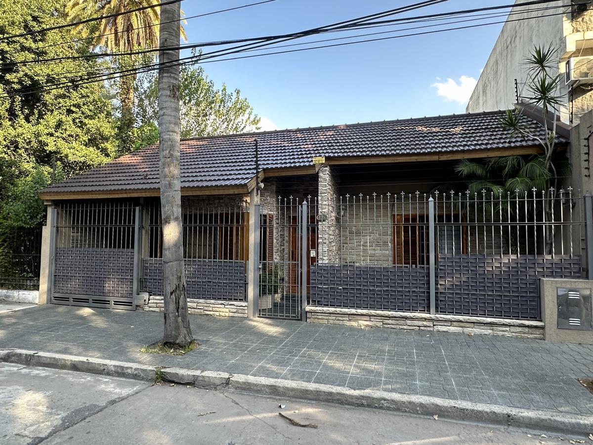 Chalet en Venta 4 amb. Villa Sarmiento
