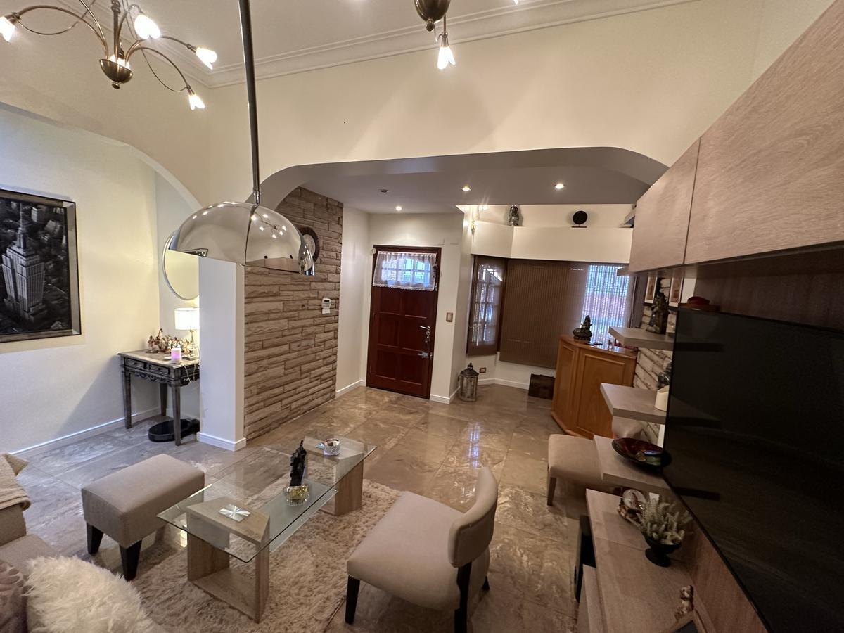 Foto de Chalet en Venta 4 amb. Villa Sarmiento, imagen 5