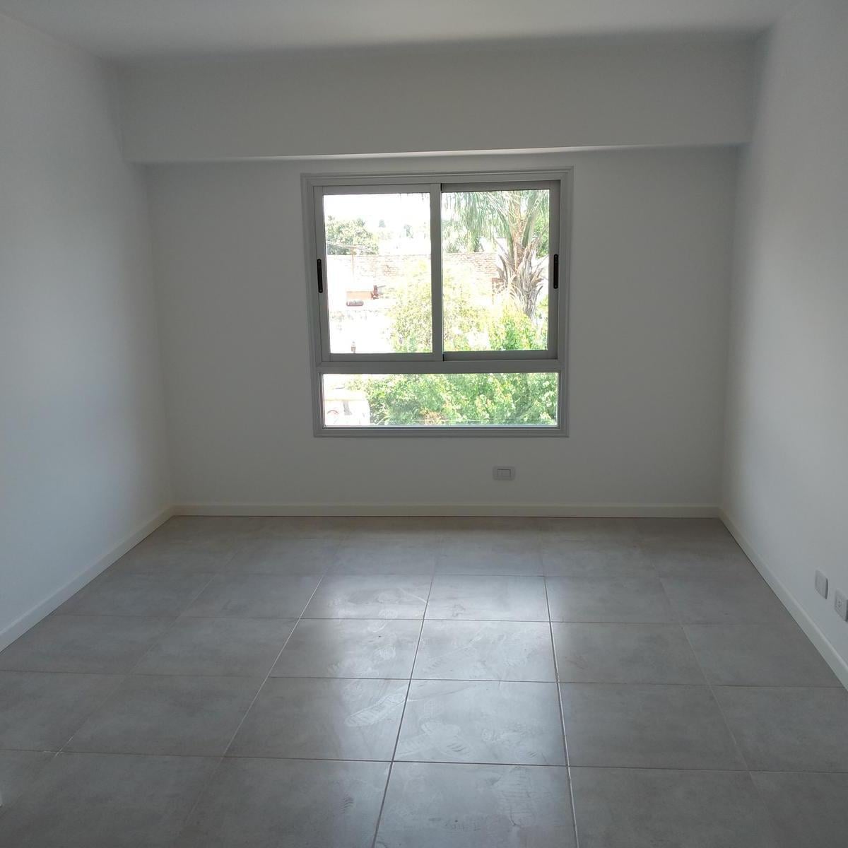 Venta - a Estrenar - Departamento 2 amb. -  1 Piso al frente c/ terraza ppia. - Ramos Mejia Sur -