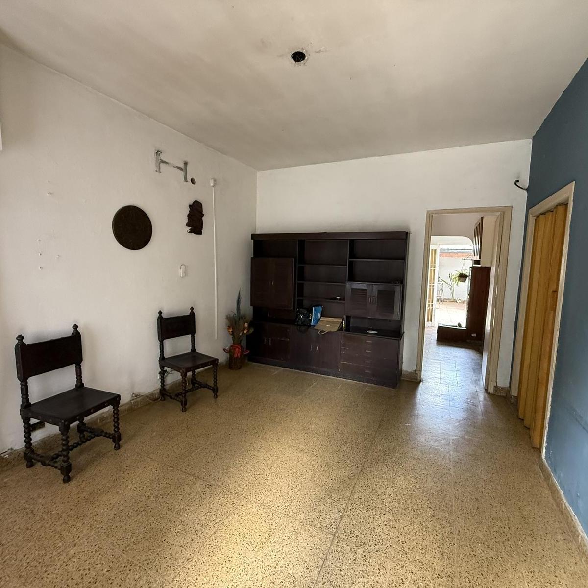 Foto de Chalet en Venta 3 Amb. a Refaccionar - Ramos Mejia, imagen 2