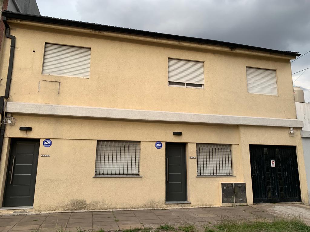Venta - PH 2 amb. c/ cochera y patio c/ parrilla - Ramos Mejia Sur