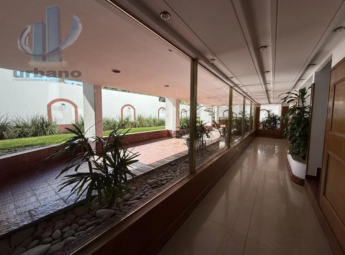 Departamento en Alquiler 4 amb. c/ cochera y baulera - Ramos Mejia 4
