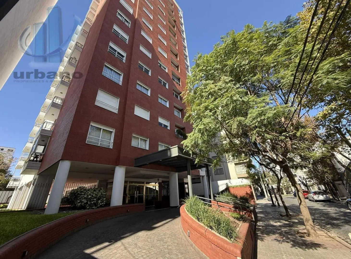 Departamento en Alquiler 4 amb. c/ cochera y baulera - Ramos Mejia 5