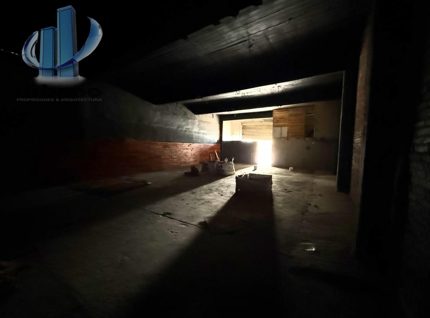 Foto de Depósito en Venta en Gregorio De Laferrere, imagen 5