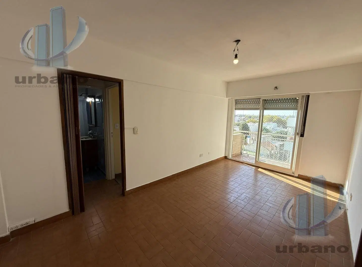 Departamento en  Venta 2 amb. al Frente c/ balcon - Apto Credito 2