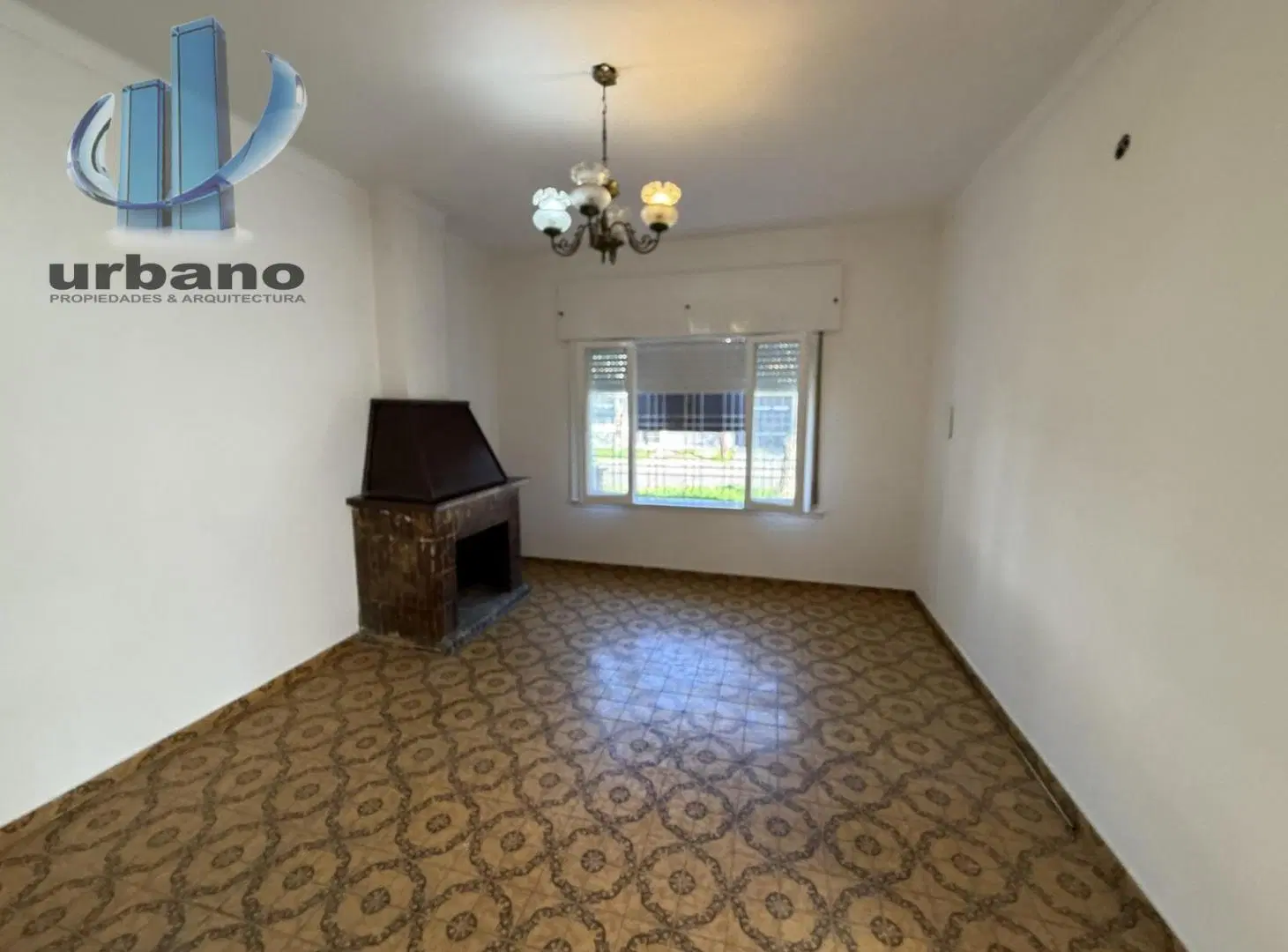 Casa en Alquiler 3 amb. c/ patio - Ramos Mejia 4
