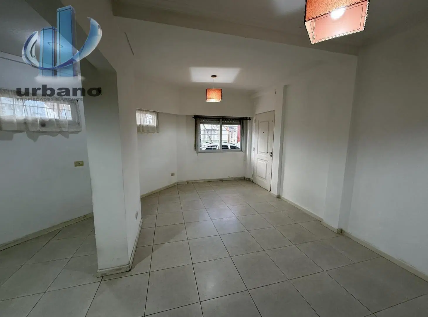 Departamento en Alquiler 2 Amb. en Planta baja c/ patio 1