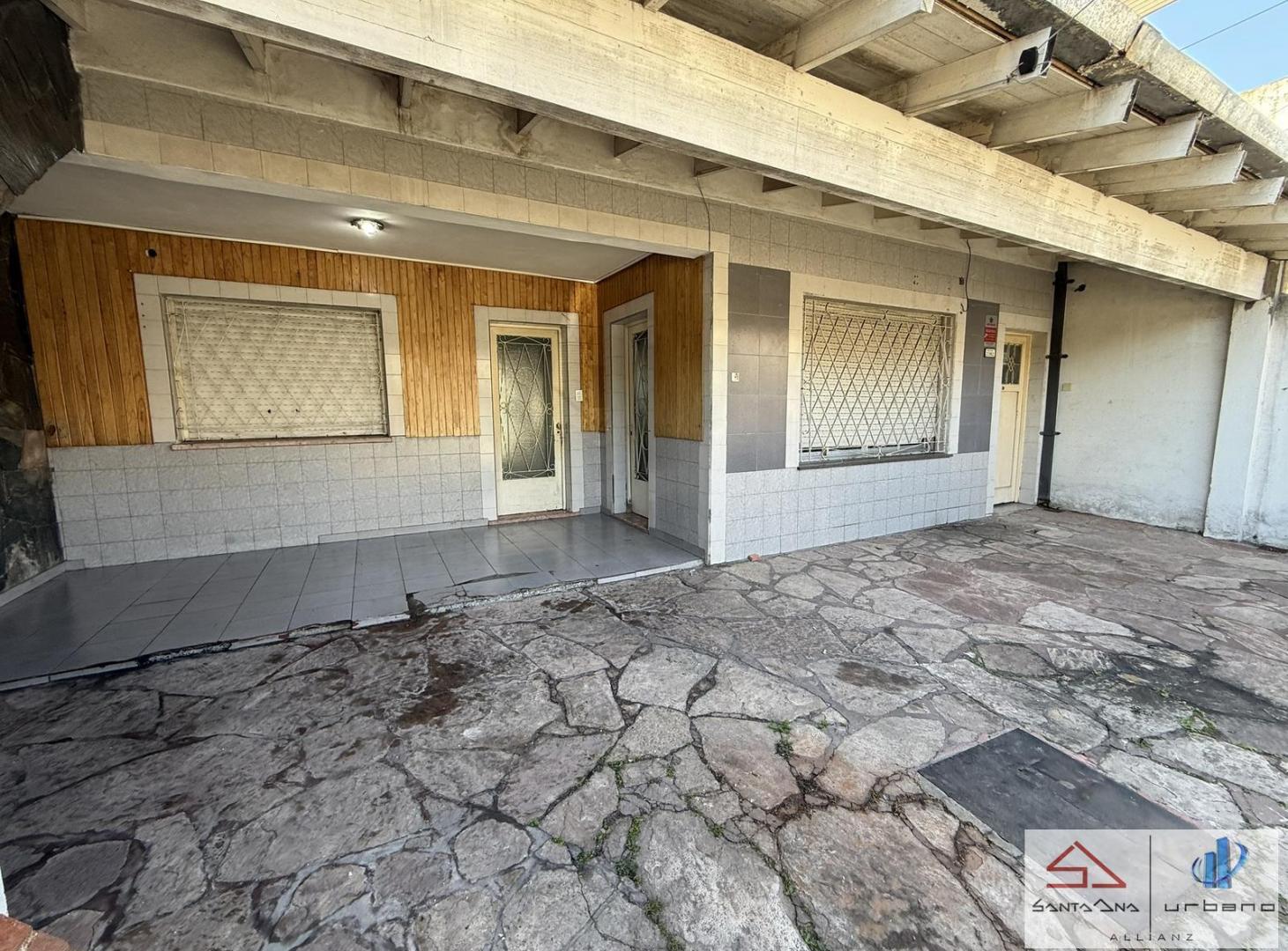 Foto de PH en Alquiler 4 amb. en planta baja c/ patio y cochera - Ramos Mejia, imagen 3