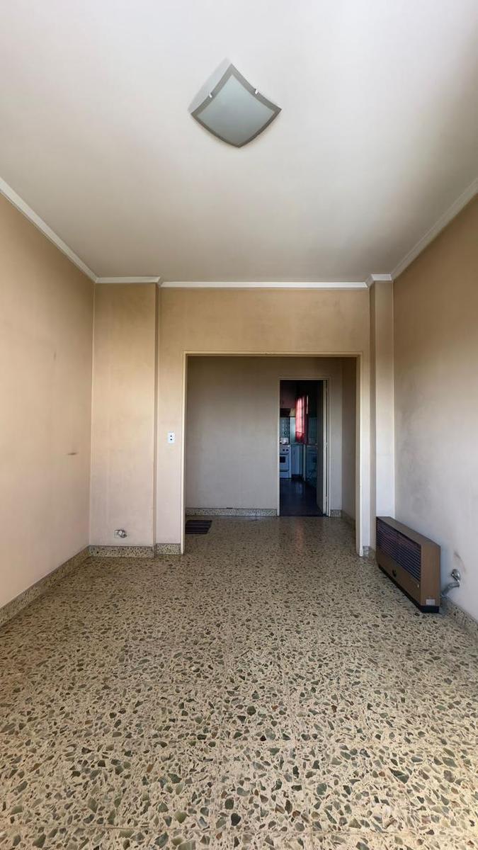 Departamento de 3 Ambientes Contrafrente 1