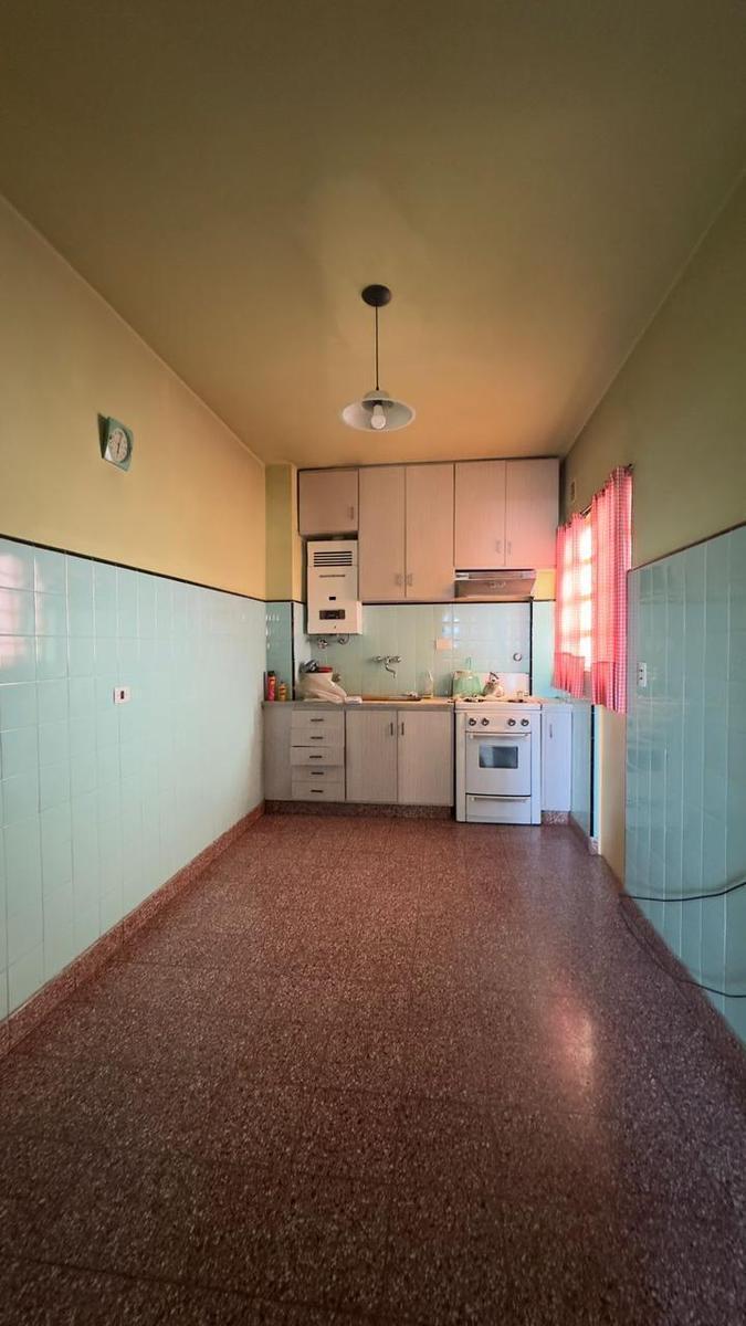 Departamento de 3 Ambientes Contrafrente 4