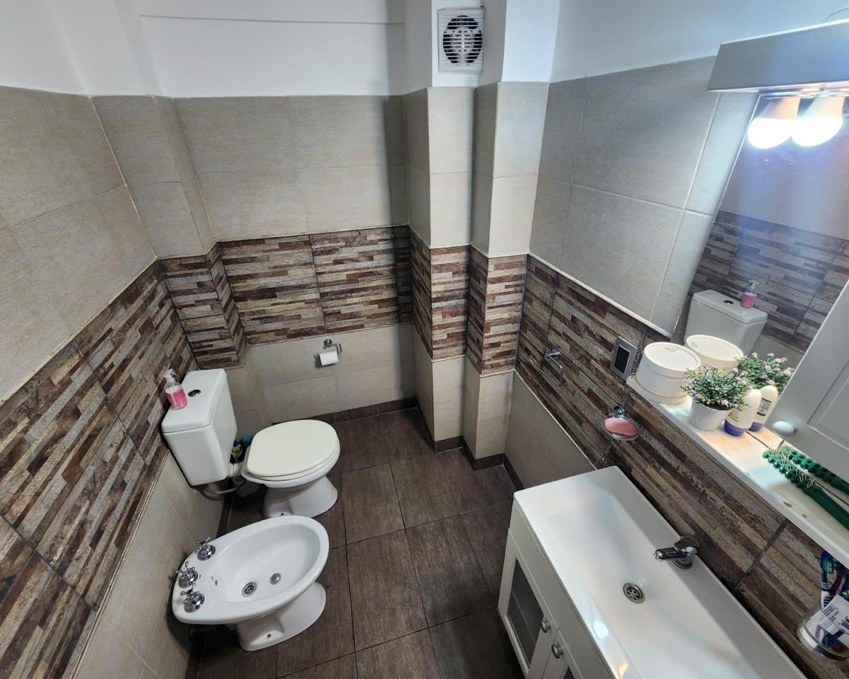 Departamento de 4 Ambientes Totalmente Refaccionado 2