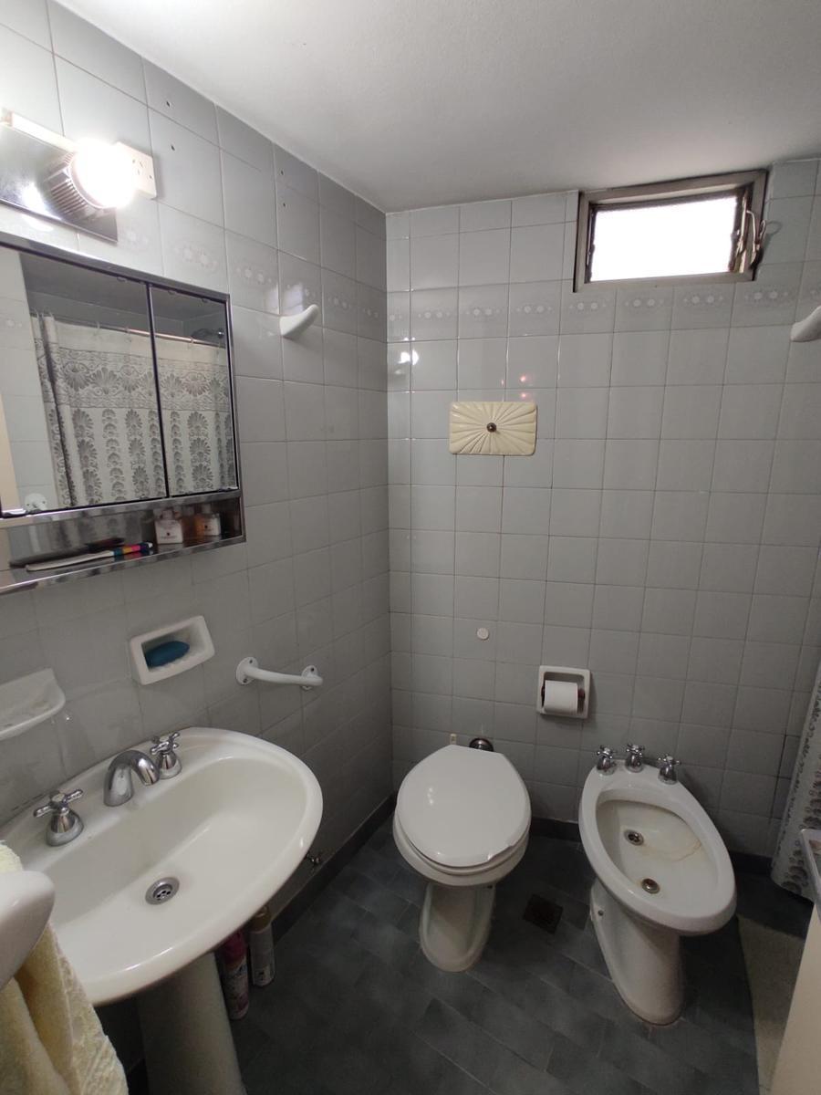 Departamento de 3 Ambientes Al Frente con Baulera 2
