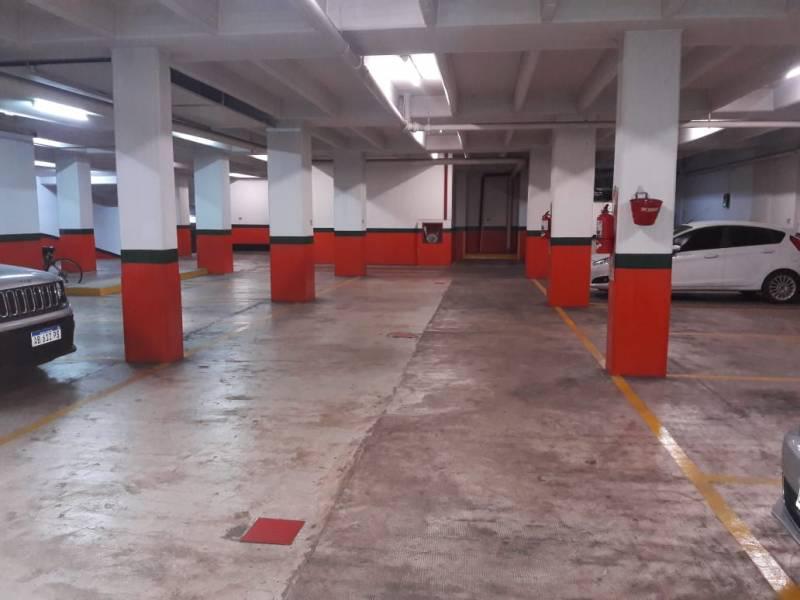 Foto de TRES COCHERAS EN VENTA EN BLOCK O SEPARADAS DESDE U$S20.000.-.-, imagen 2