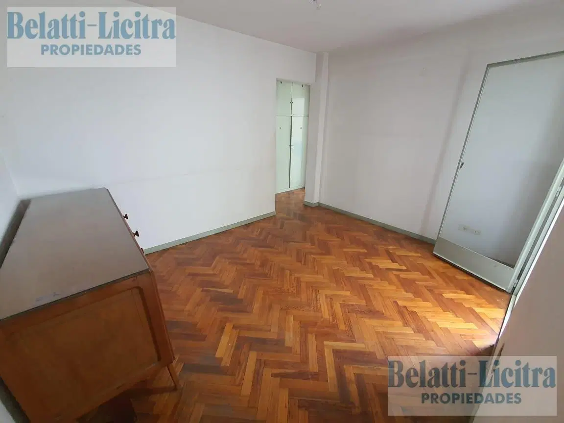 DEPARTAMENTO DE 3 AMBIENTES LATERAL 2