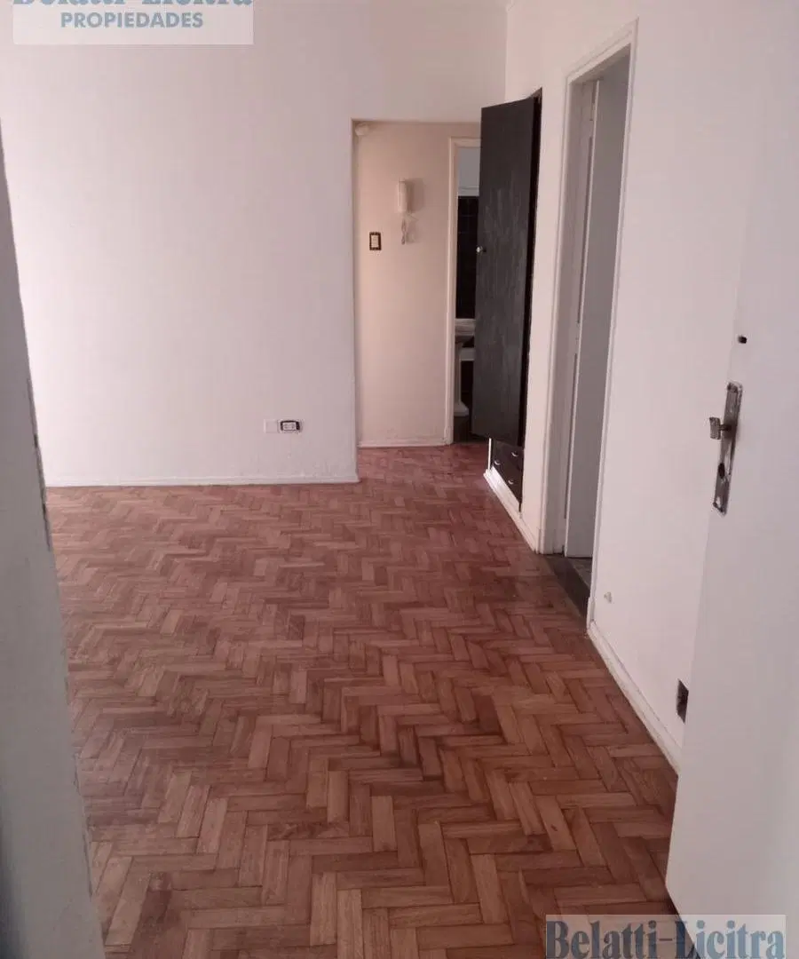 DEPARTAMENTO DE 2 AMBIENTES LATERAL 1