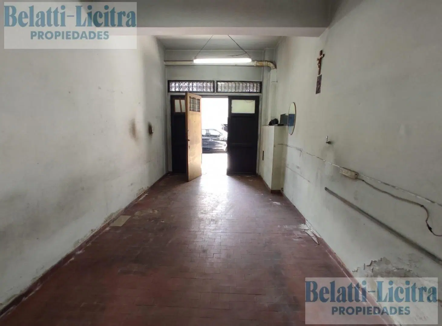 LOCAL CON DEPOSITO 170m2 5