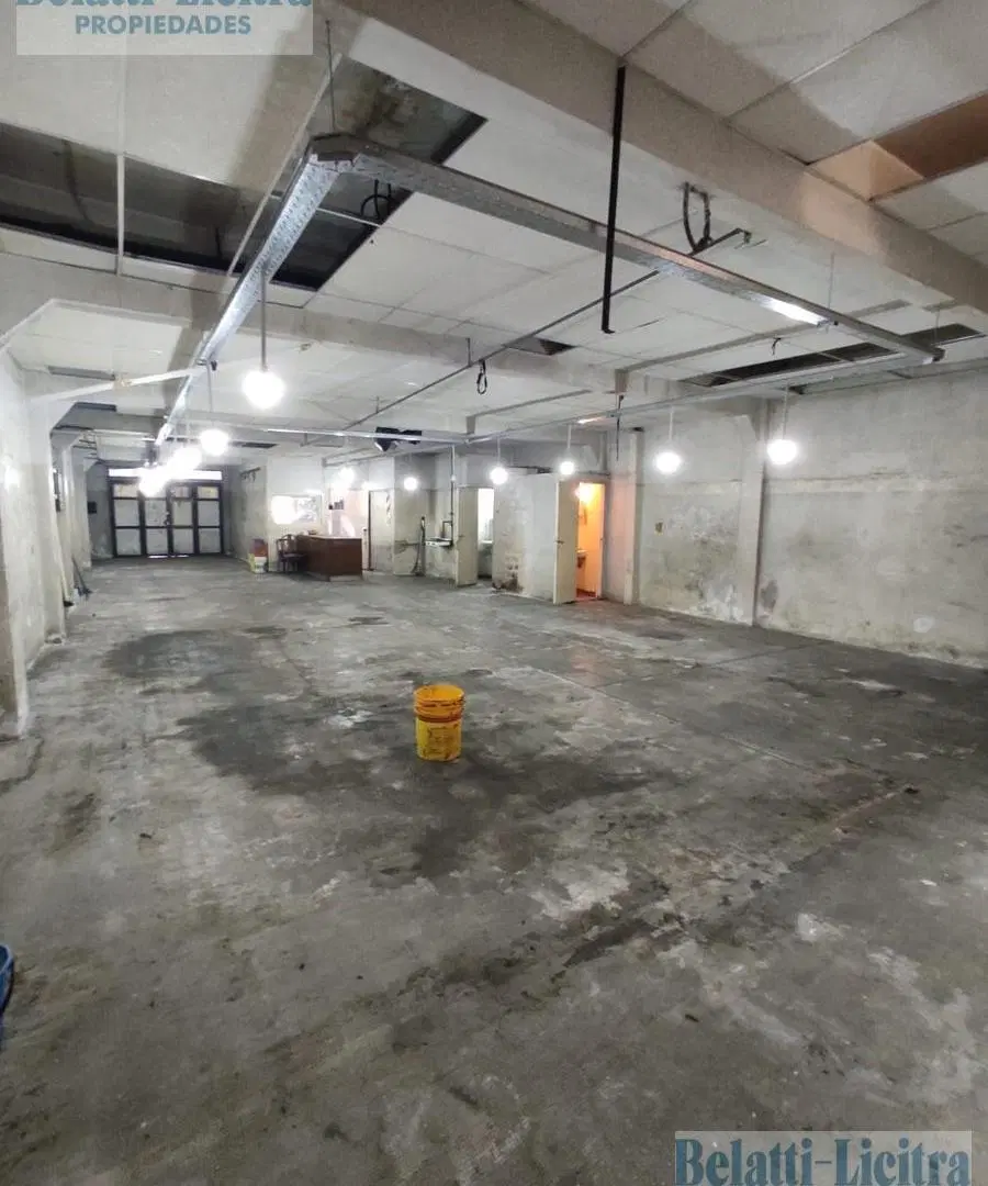 LOCAL CON DEPOSITO 170m2 2
