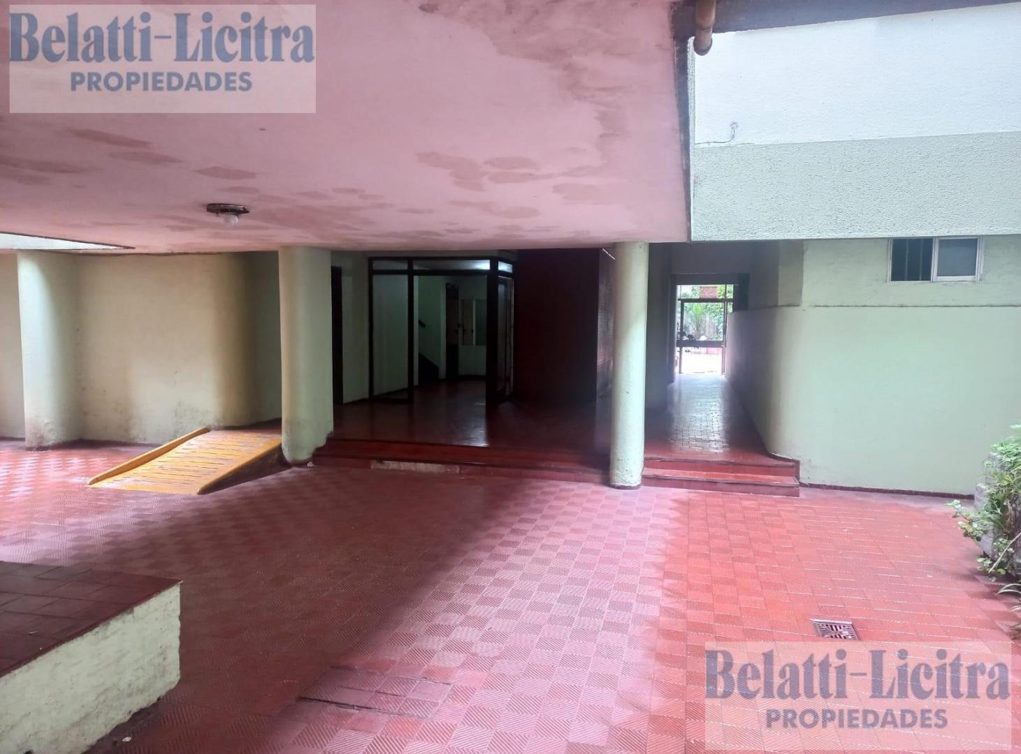 Foto de DEPARTAMENTO DE 2 AMBIENTES LATERAL C/BALCON FRANCES, imagen 1