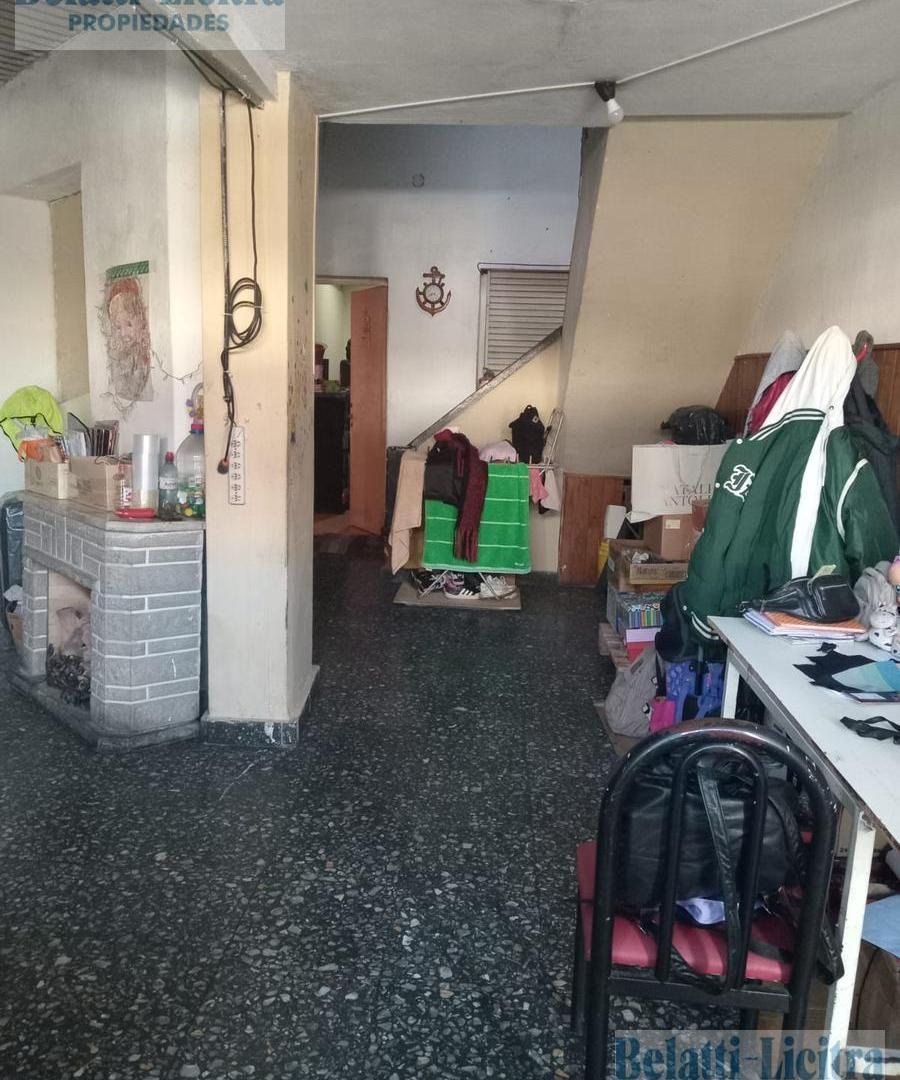 Foto de CASA EN ESQUINA CON GARAJE, QUINCHO Y TERRAZA, imagen 3