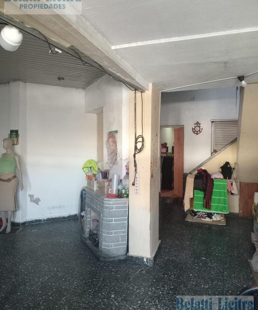 Foto de CASA EN ESQUINA CON GARAJE, QUINCHO Y TERRAZA, imagen 1