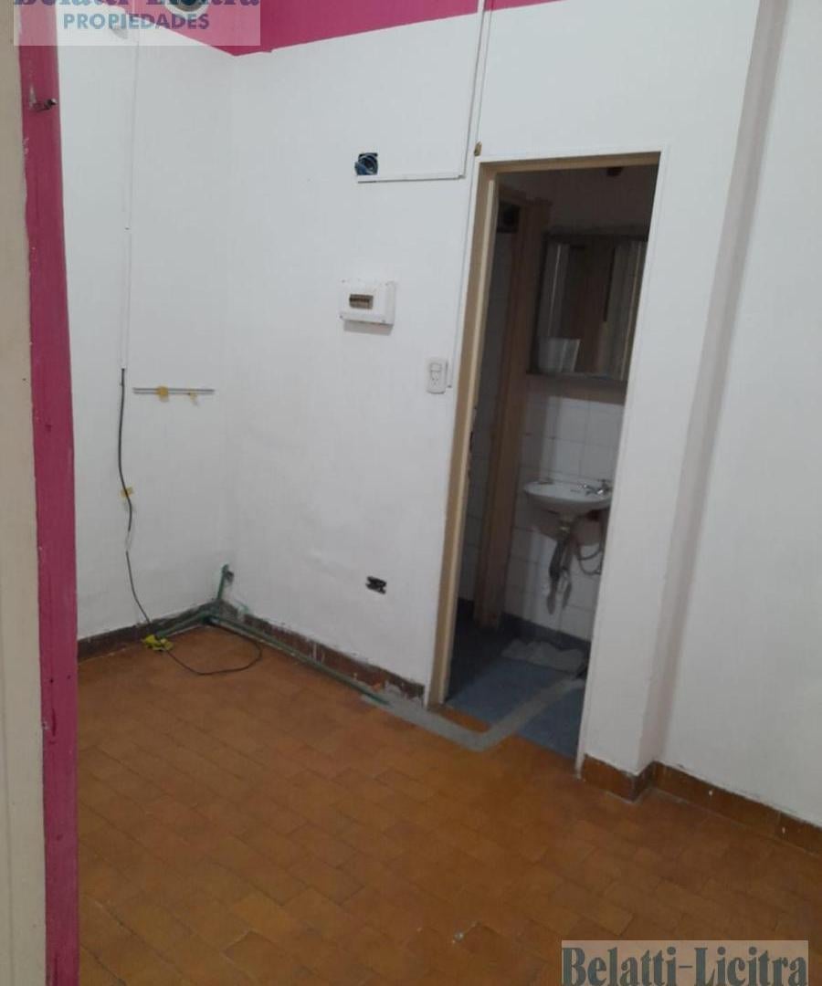 Foto de LOCAL EN VIA PUBLICA DE 37 M2, imagen 2