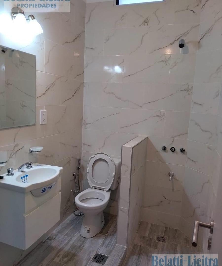 Foto de IMPECABLE PH DE 2 AMBIENTES PLANTA BAJA LATERAL, imagen 5