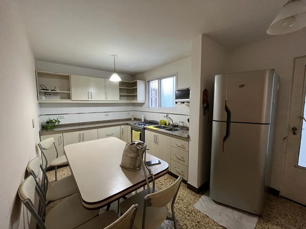Foto de EXCELENTE CASA P.H. 4 AMBIENTES AL FRENTE/ VILLA SARMIENTO, imagen 2