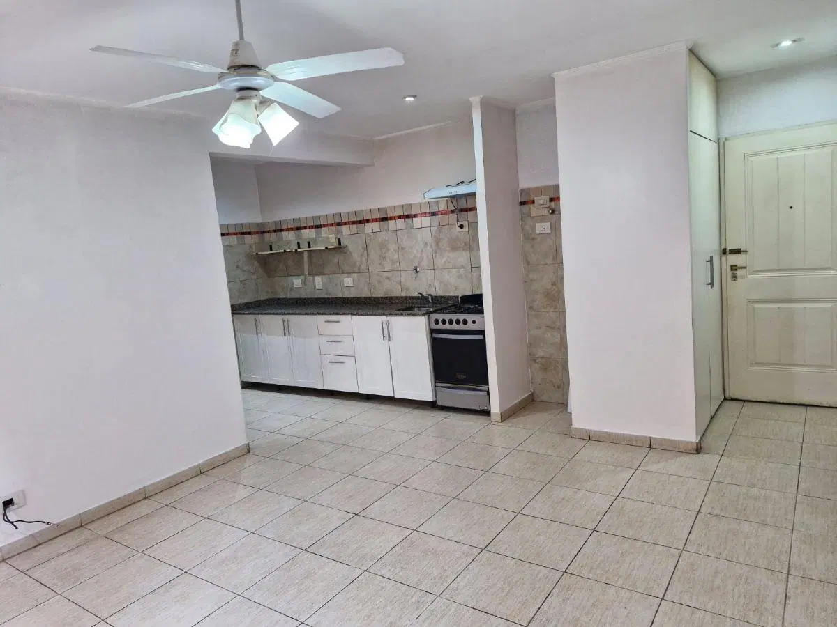 ALQUILER DEPARTAMENTO 2 AMBIENTES/ PLANTA BAJA/ PATIO/ VILLA SARMIENTO 1