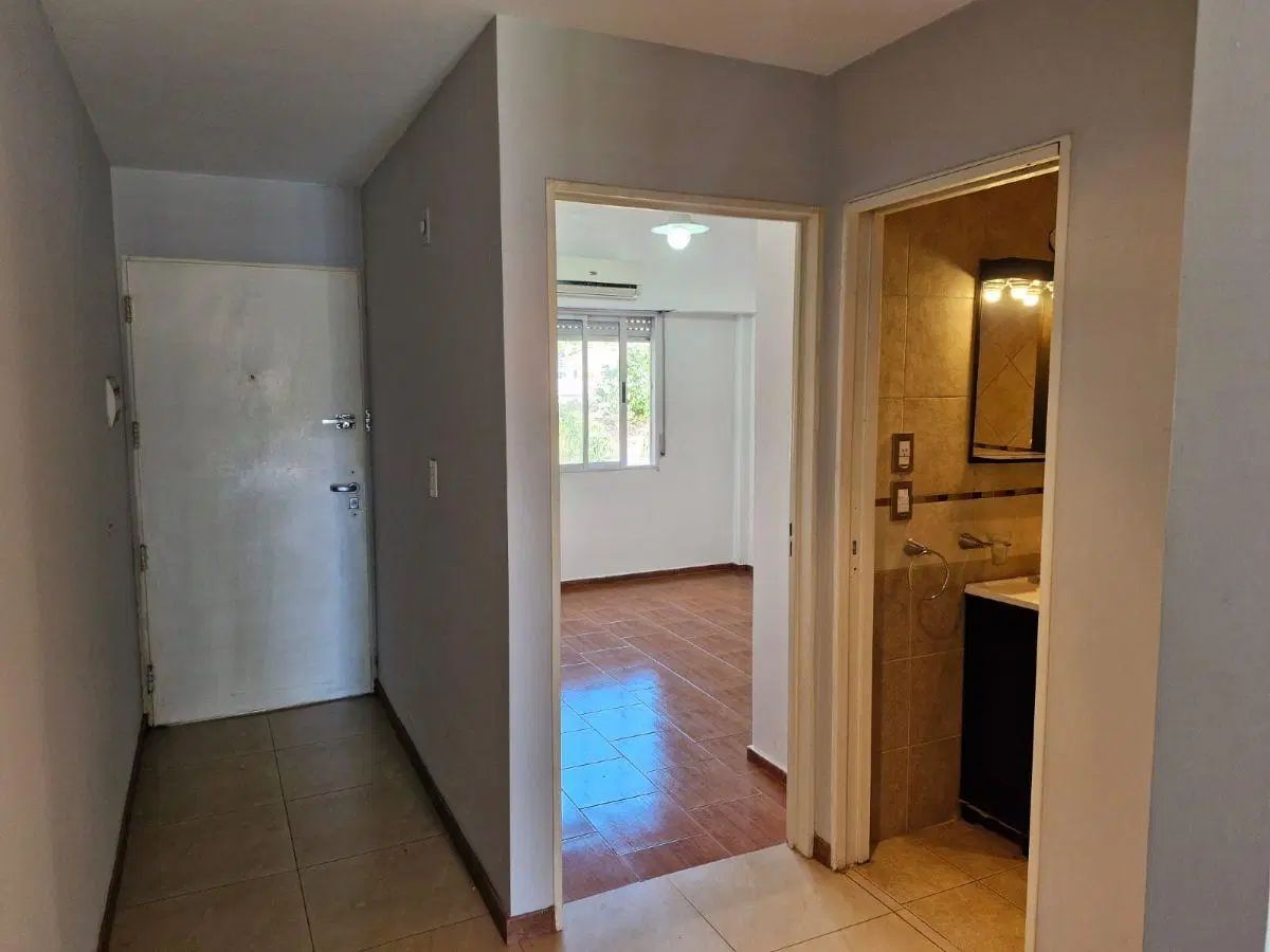 ALQUILER DEPARTAMENTO 2 AMBIENTES/ AL FTE CON BALCÓN/ VILLA SARMIENTO 8
