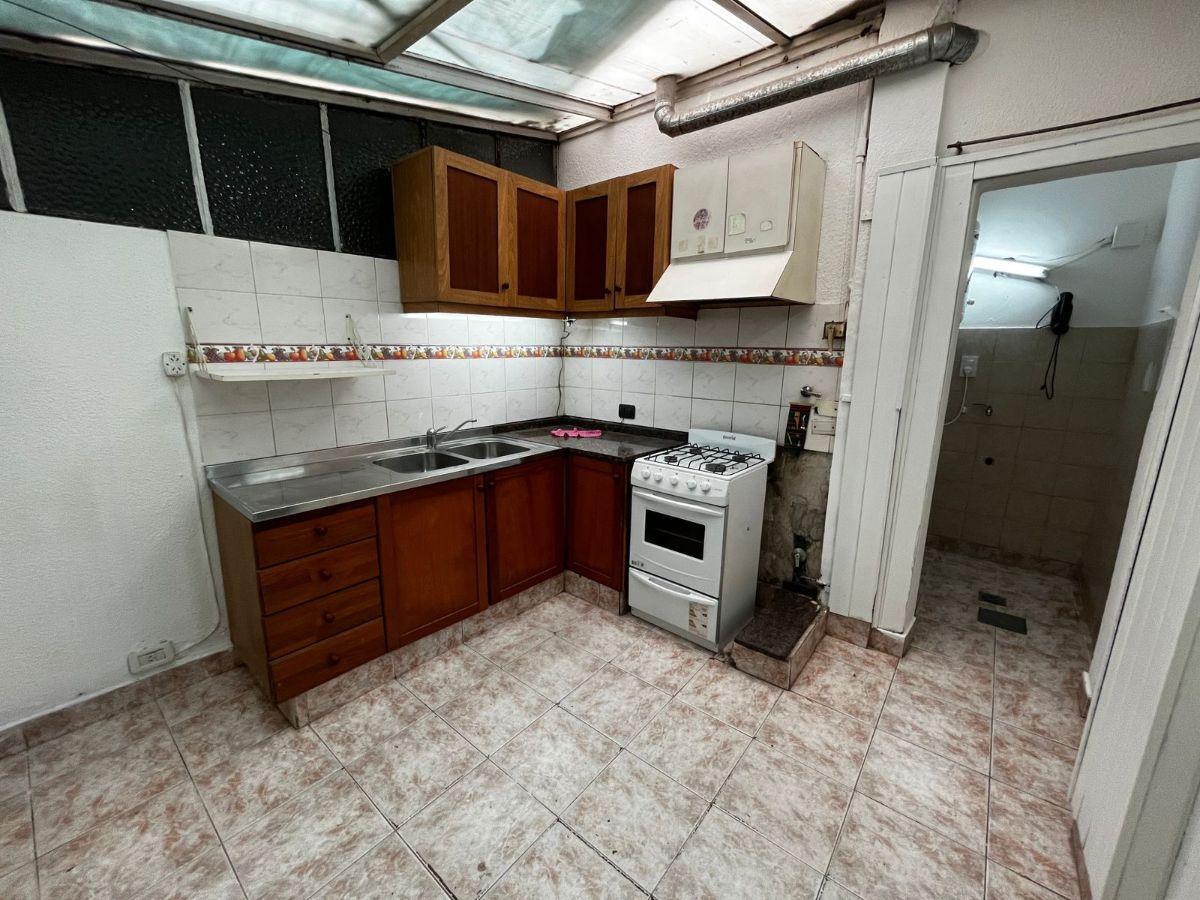 Foto de DEPARTAMENTO TIPO PH/ EN PLANTA BAJA/ VILLA SARMIENTO, imagen 2