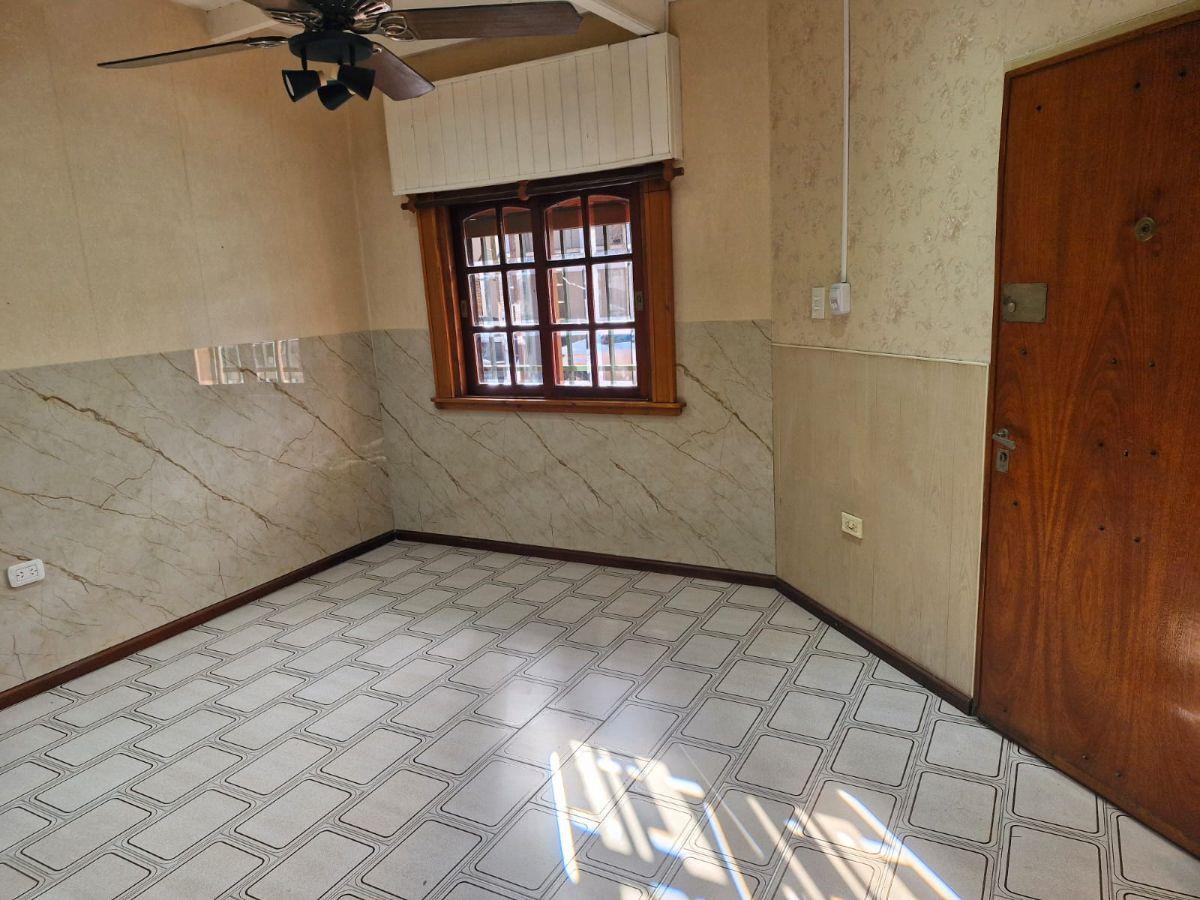 Foto de ALQUILER CASA 2 AMBIENTES/ PATIO/ LOTE PROPIO/ RAMOS MEJÍA NORTE, imagen 3