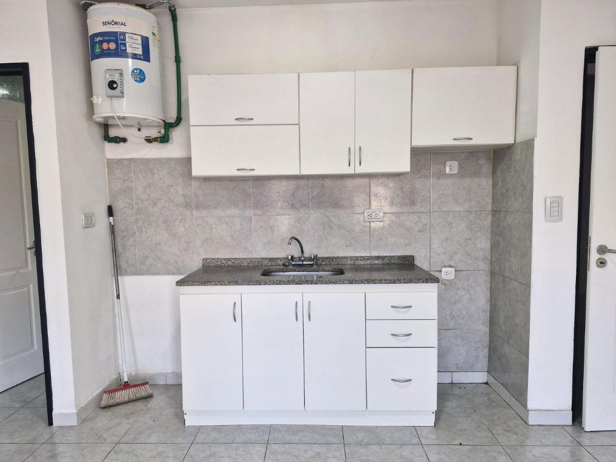 Foto de ALQUILER MONOAMBIENTE/ AL FRENTE/ VILLA SARMIENTO, imagen 3