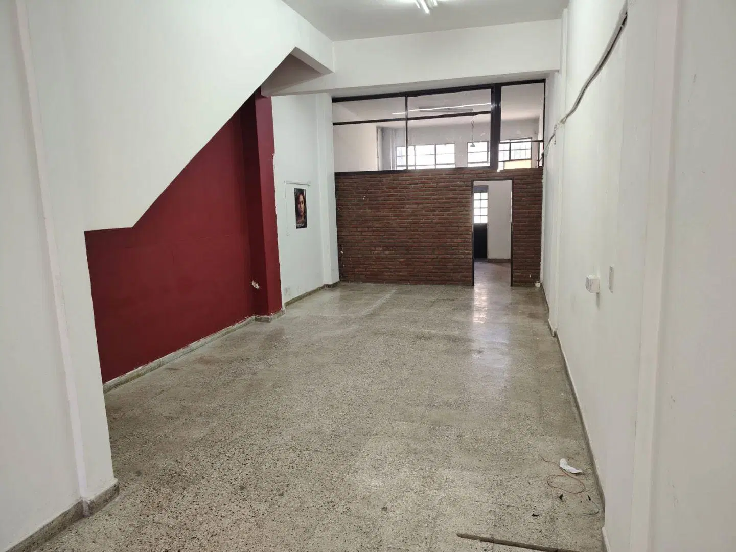 Local . | Av. Lope de Vega al 2500 4