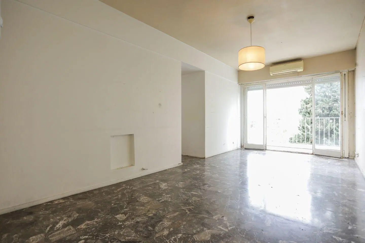 Departamento 3 ambientes. | Emilio Lamarca al 3600 1