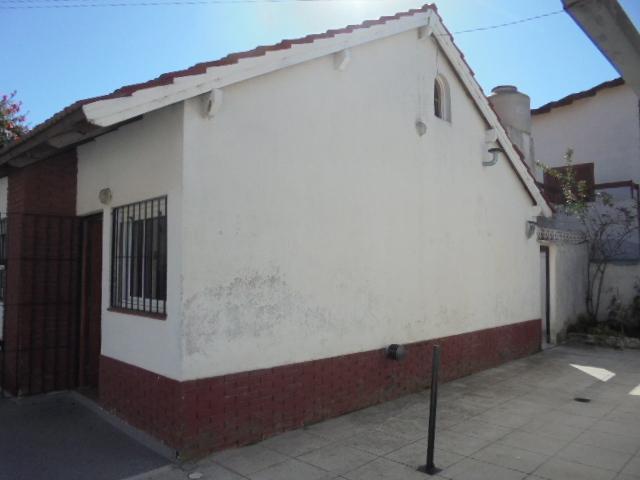 Casa 2 Dorm.. | Av Mitre 2663 1