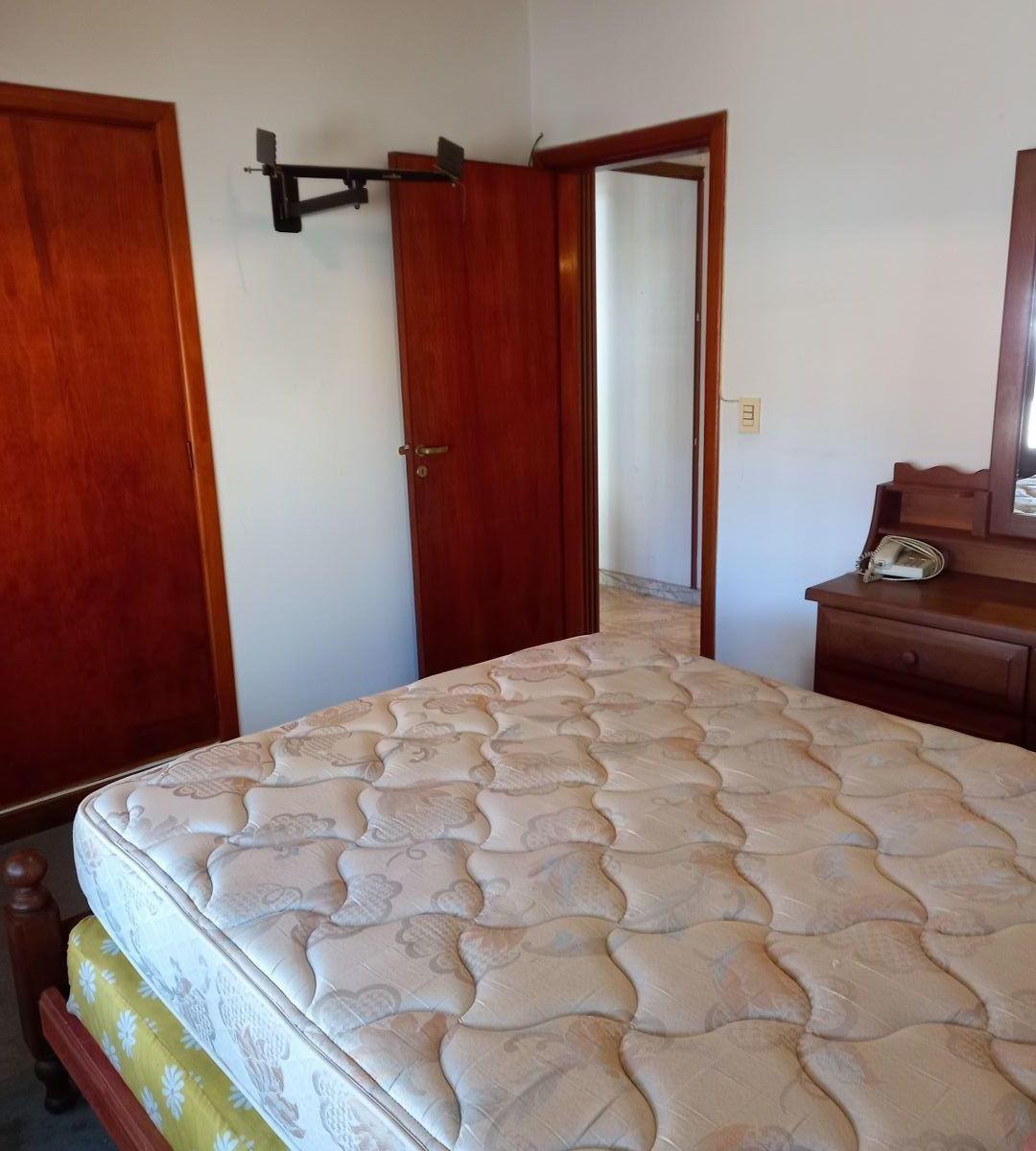Casa 2 Dorm.. | La Rioja 2661 5