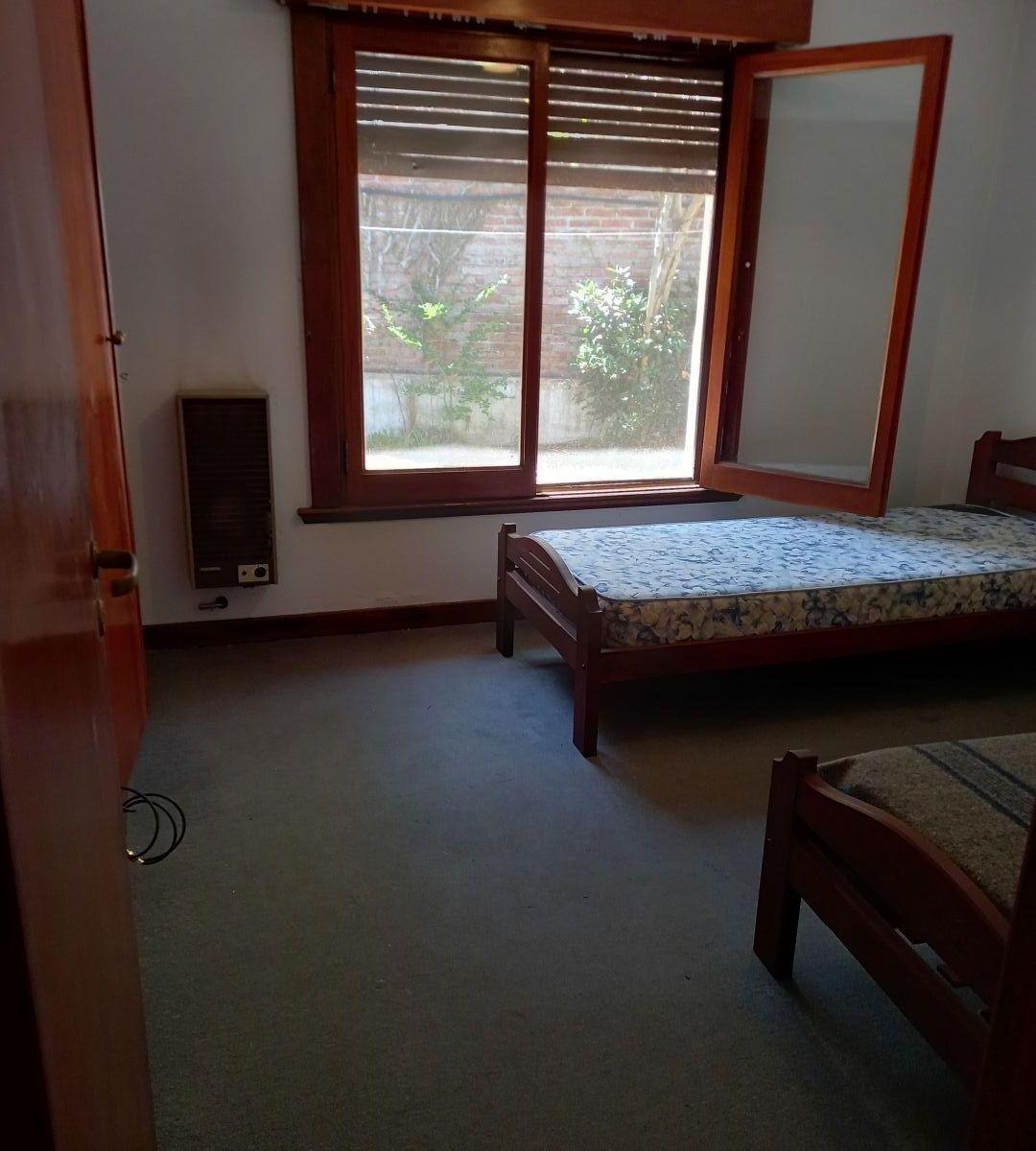 Casa 2 Dorm.. | La Rioja 2661 1