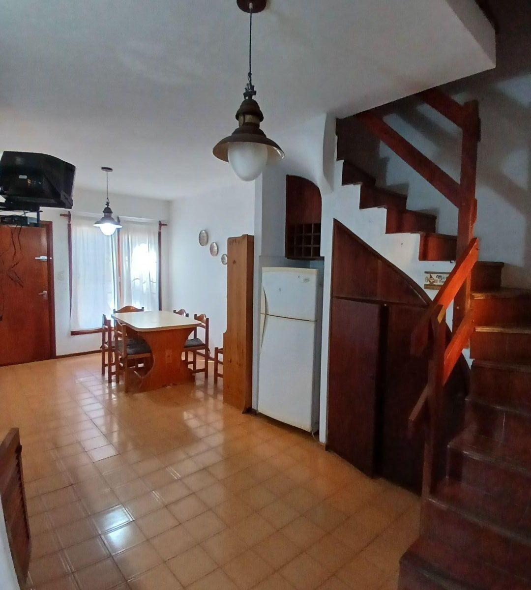 Casa 2 Dorm.. | Hernandez 650 3
