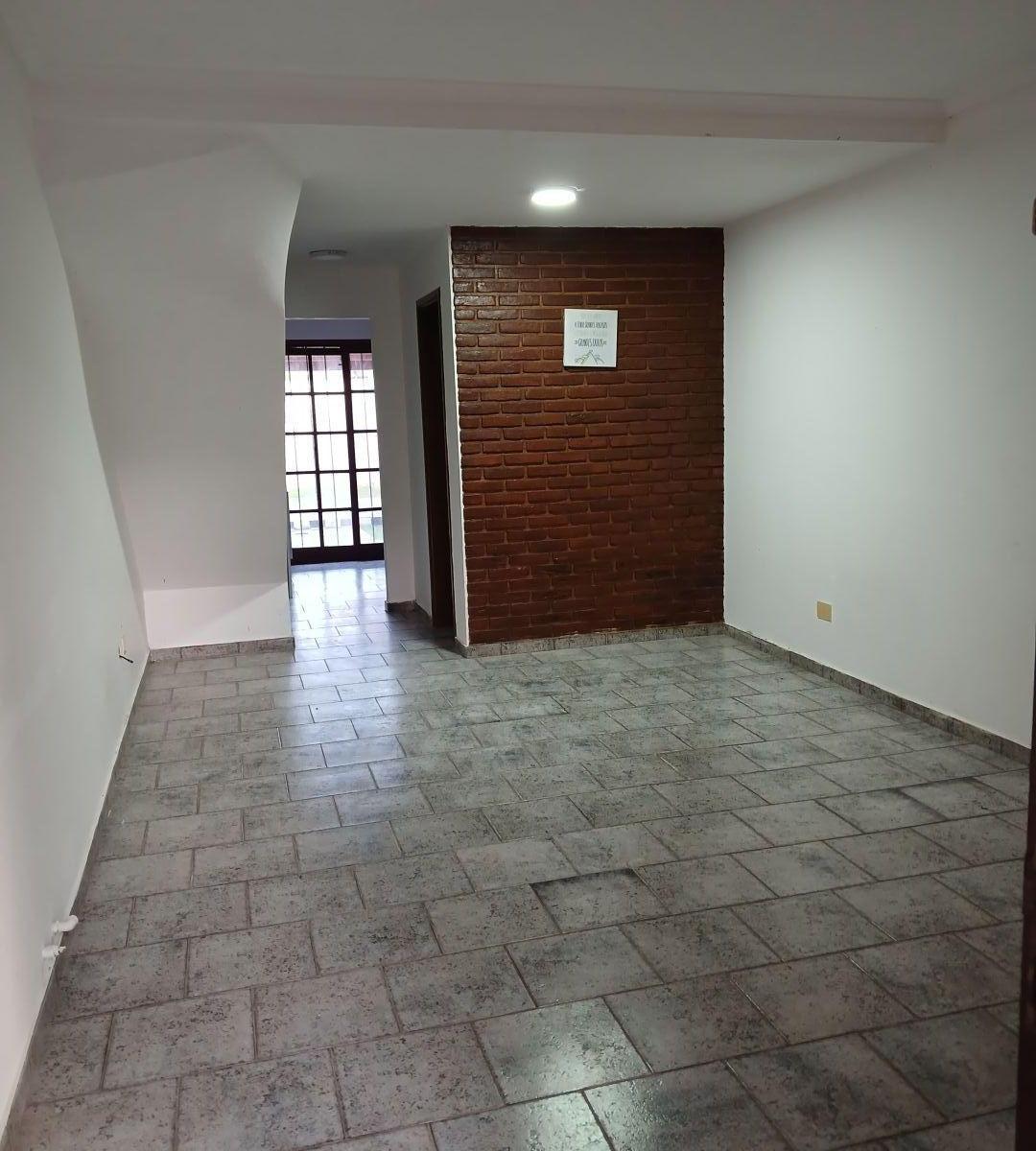 Casa 3 Dorm.. | Sta Maria de Oro 418 4