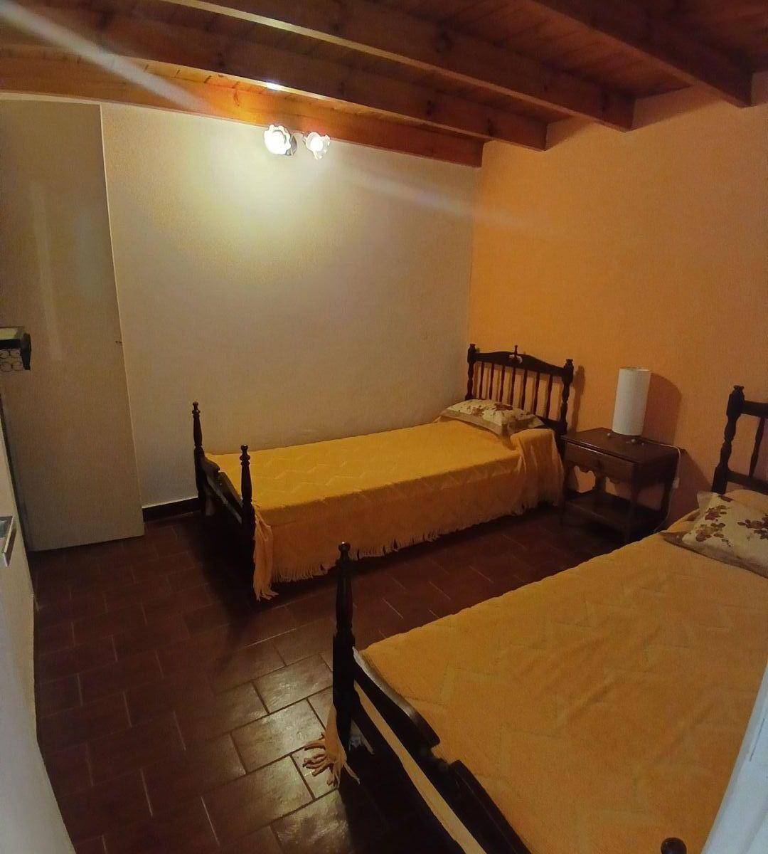 Casa 4 Dorm.. | Esquiu 311 2