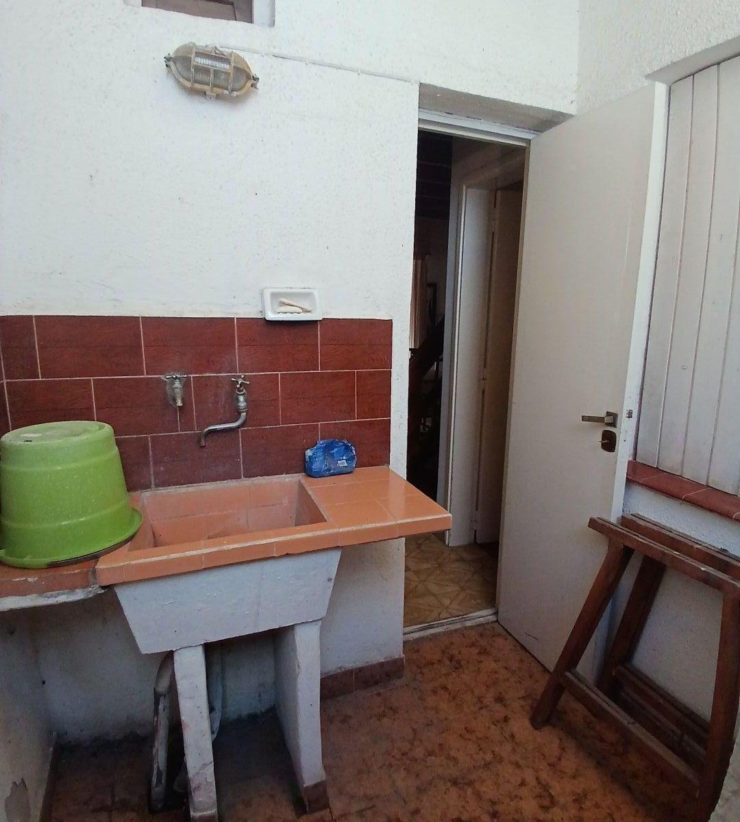 Casa 4 Dorm.. | Esquiu 311 3