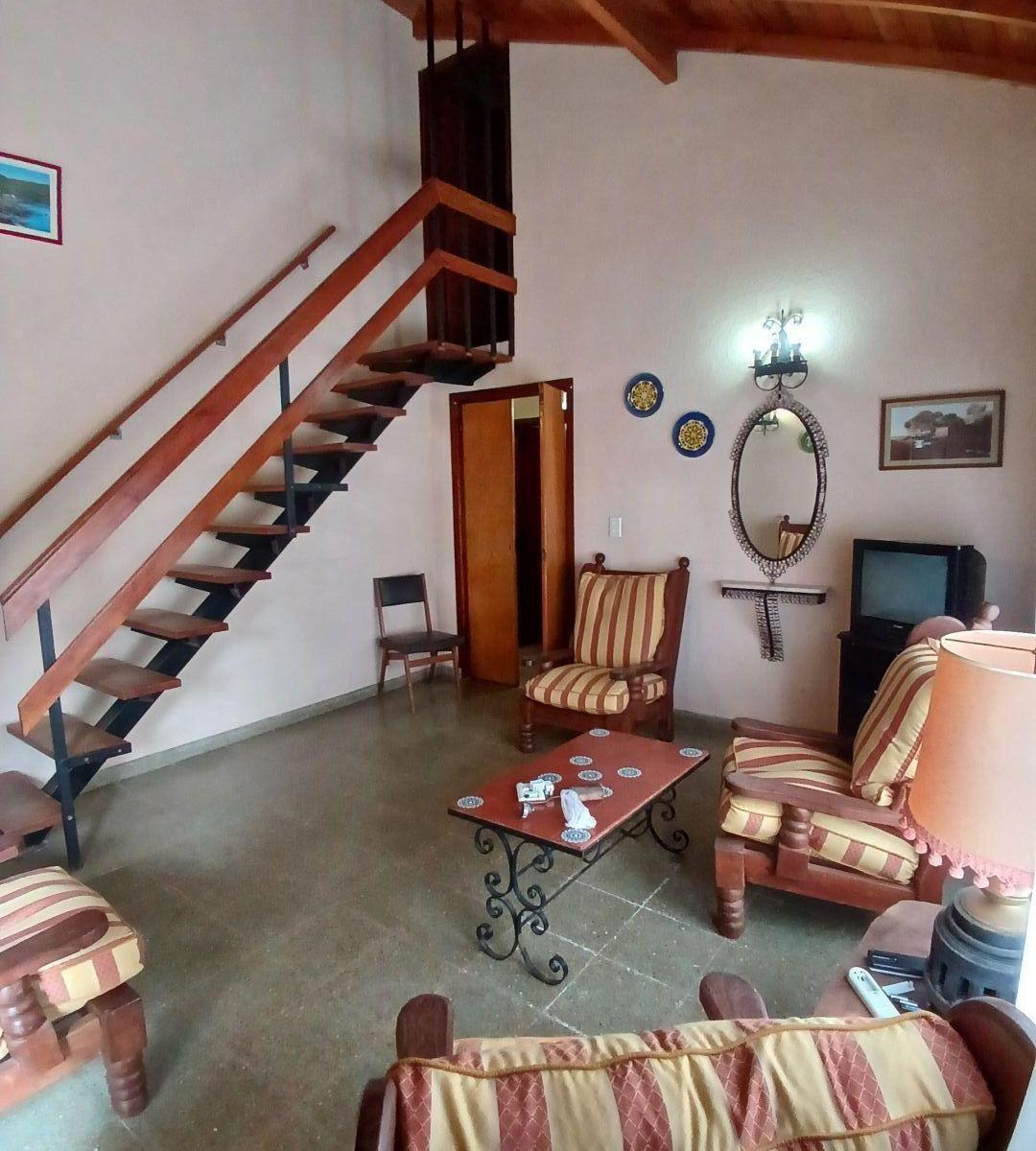 Casa 3 Dorm.. | Catamarca 2277 2