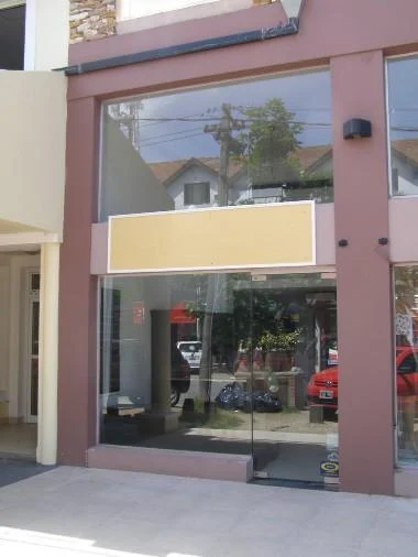 Local . | CONSTITUCION 949 1