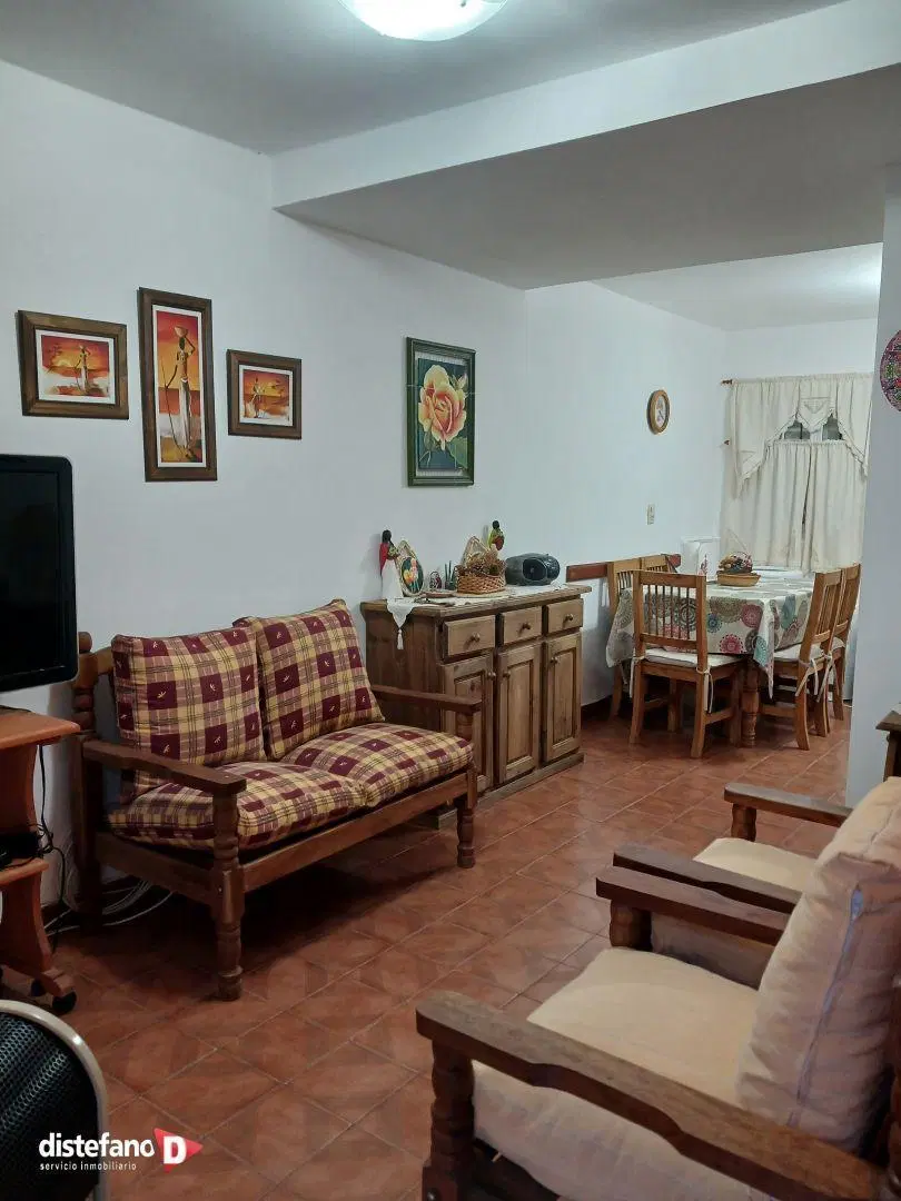 Casa 3 dormitorios. | SANTA MARIA DE ORO 377 5