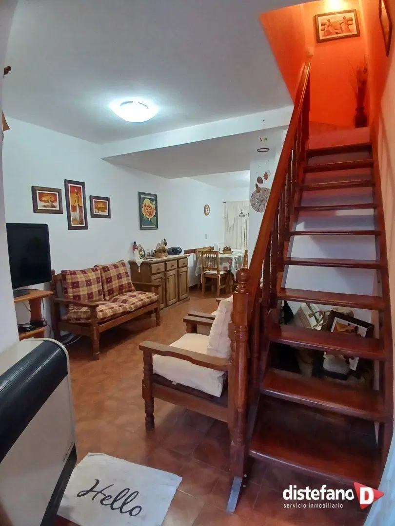 Casa 3 dormitorios. | SANTA MARIA DE ORO 377 4