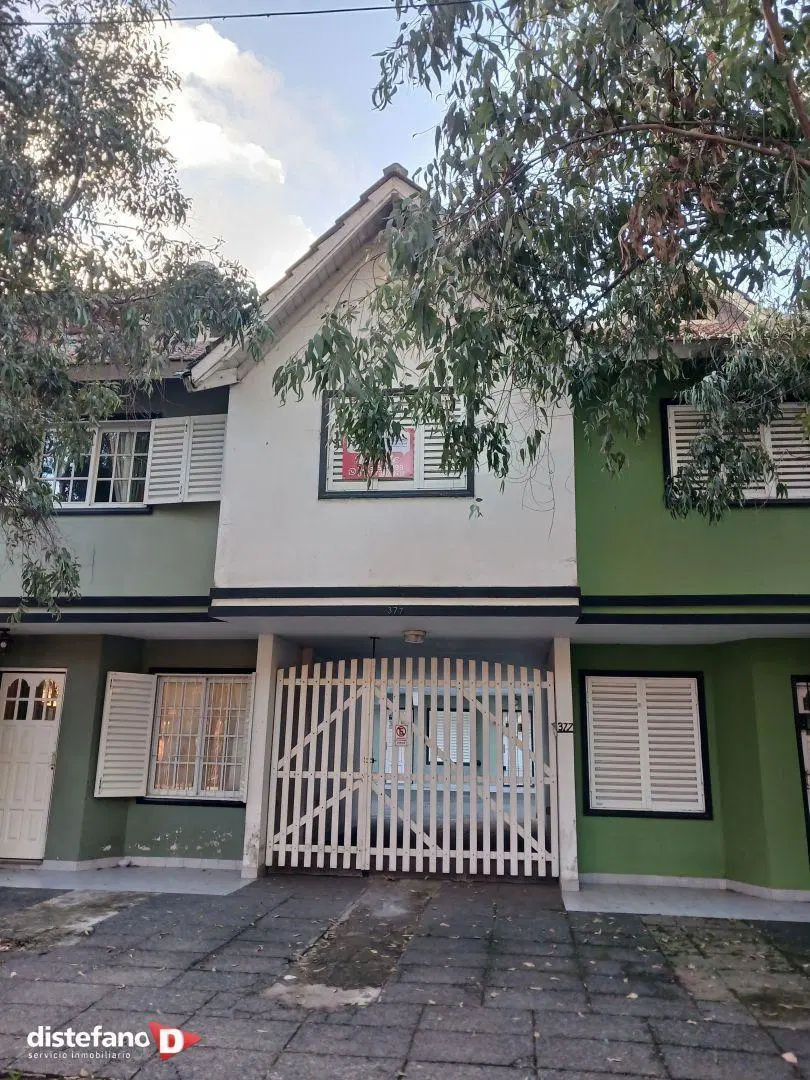 Casa 3 dormitorios. | SANTA MARIA DE ORO 377 3