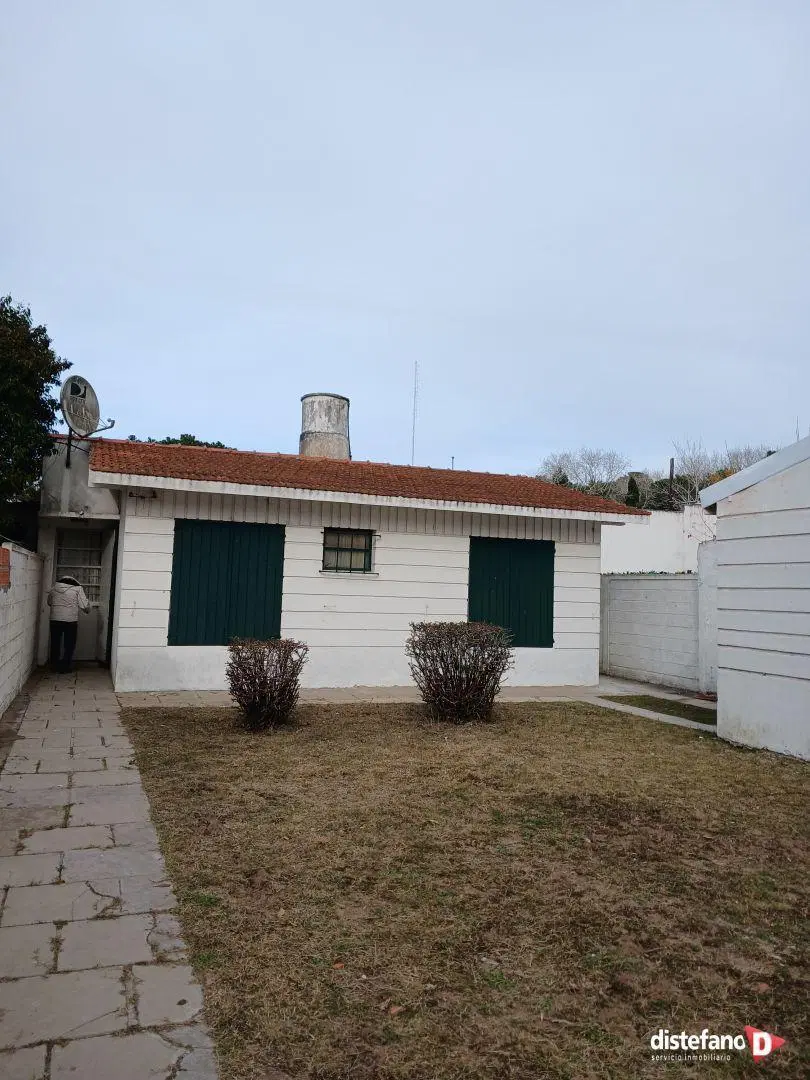 Casa 2 dormitorios. | Gutierrez 1088 2