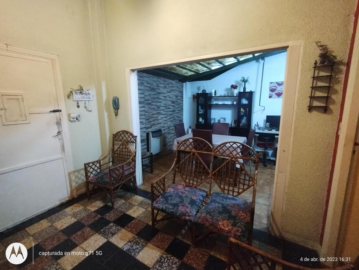 Liniers ph 3 amb, planta baja interno c/PATIO AMPLIO sin expensas