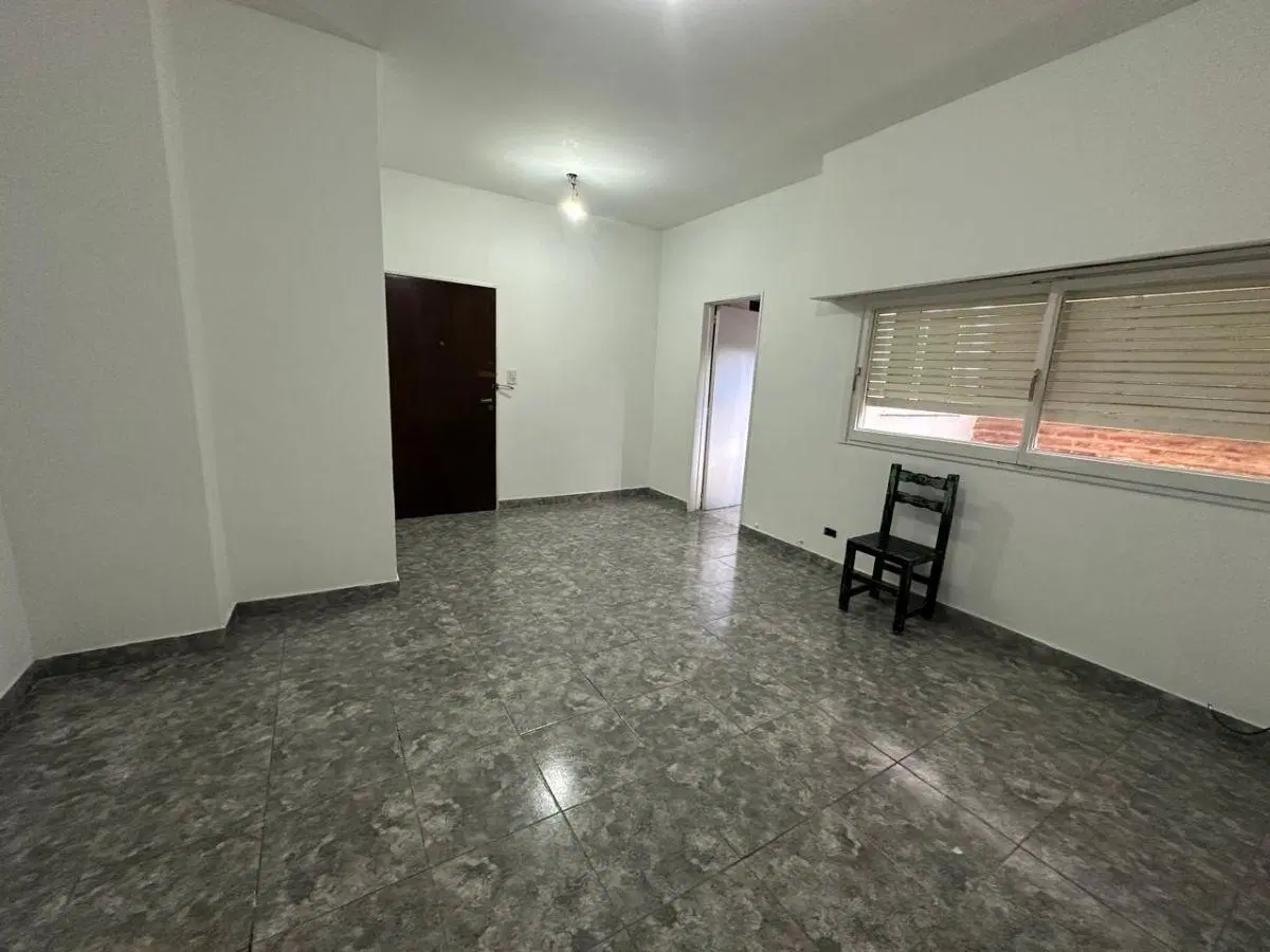 Villa Devoto depto. 3 amb. int. 2 patios 2